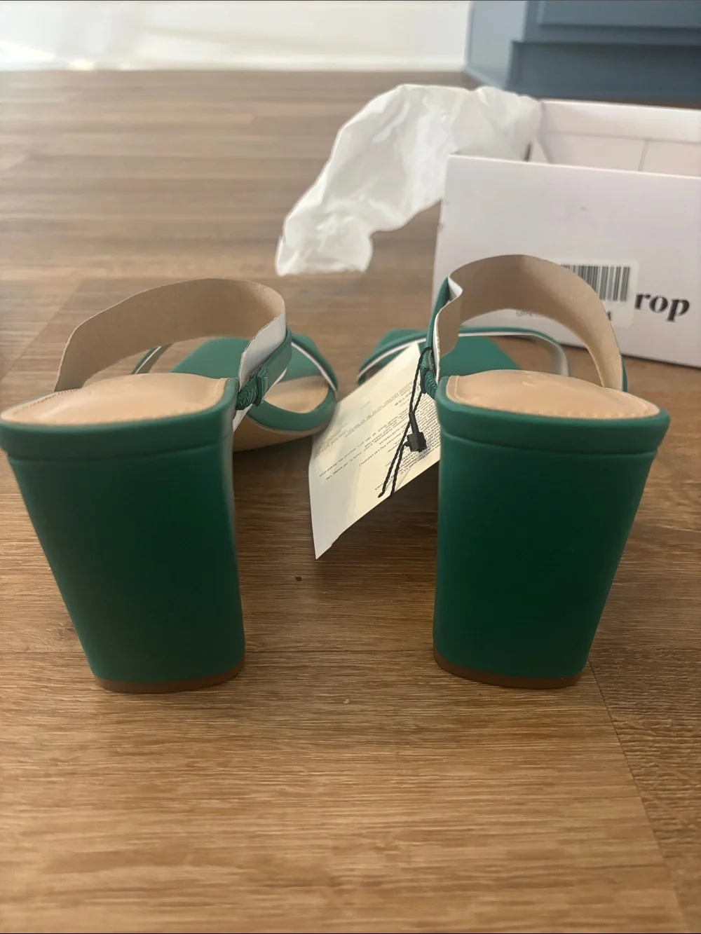 NWT - Minimal Green Strappy Block Heel Sandal